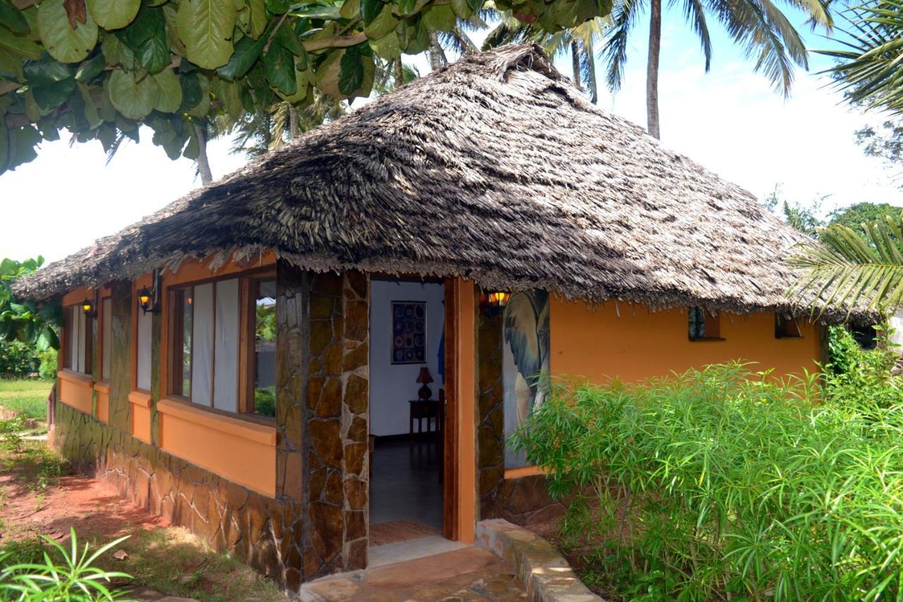 Shimba Hills Green Safari Lodge Kwale Buitenkant foto